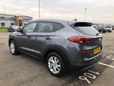 SPOTICAR Hyundai Tucson 1.6 Crdi Mhev Se Nav Euro 6 (s/s) 5dr Used Car - Suv Hybrid Grey - Bridgend - 1200574660_5