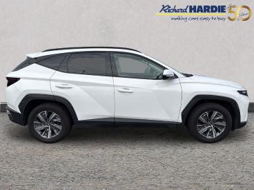SPOTICAR Hyundai Tucson 1.6 T-gdi Se Connect Euro 6 (s/s) 5dr Used Car - Suv Petrol White - Wallsend - 1200586509_5