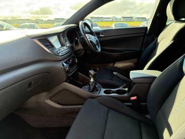 SPOTICAR Hyundai Tucson 1.6 T-gdi Go! Se Euro 6 5dr Used Car - Suv Petrol White - Inverness - 1200588327_5