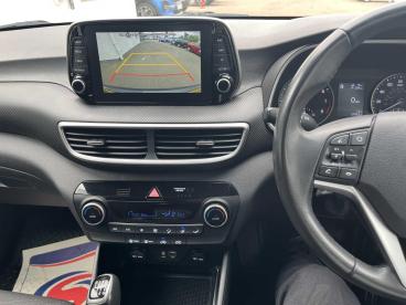 SPOTICAR Hyundai Tucson 1.6 Gdi Se Nav Euro 6 (s/s) 5dr Used Car - Suv Petrol Grey - Inverness - 1200598386_5
