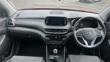 SPOTICAR Hyundai Tucson 1.6 Gdi S Connect Euro 6 (s/s) 5dr Used Car - Suv Petrol Red - Chingford - 1200600811_4