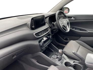 SPOTICAR Hyundai Tucson 1.6 T-gdi Se Nav Dct Euro 6 (s/s) 5dr Used Car - Suv Petrol Blue - Ashington - 1200608327_3