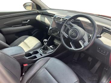 SPOTICAR Hyundai Tucson 1.6 T-gdi Ultimate Euro 6 (s/s) 5dr Used Car - Suv Petrol Red - Worcester - 1200615029_3