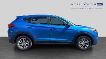 SPOTICAR Hyundai Tucson 1.6 Gdi Blue Drive Se Nav Euro 6 (s/s) 5dr Used Car - Suv Petrol Blue - Salford - 1200618617_2