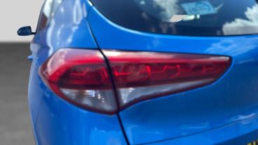 SPOTICAR Hyundai Tucson 1.6 Gdi Blue Drive Se Nav Euro 6 (s/s) 5dr Used Car - Suv Petrol Blue - Salford - 1200618617_5