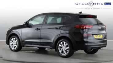 SPOTICAR Hyundai Tucson 1.6 Gdi Se Nav Euro 6 (s/s) 5dr Used Car - Suv Petrol Black - Birmingham - 1200620388_4
