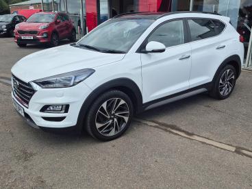 SPOTICAR Hyundai Tucson 1.6 T-gdi Premium Se Dct Euro 6 (s/s) 5dr Used Car - Suv Petrol White - Boston - 1200625448_3