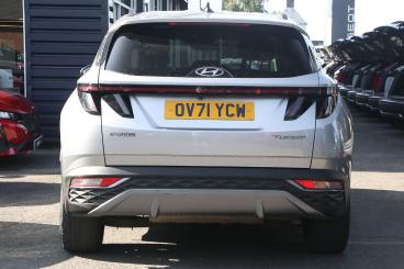 SPOTICAR Hyundai Tucson 1.6 T-gdi Premium Euro 6 (s/s) 5dr Used Car - Suv Petrol Silver - Lichfield - 1200628149_4