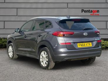 SPOTICAR Hyundai Tucson 1.6 Gdi Blue Drive Se Nav Euro 6 (s/s) 5dr Used Car - Suv Petrol Grey - Derby - 1200631793_2