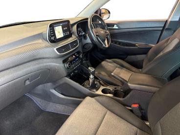 SPOTICAR Hyundai Tucson 1.6 Gdi Se Nav Euro 6 (s/s) 5dr Used Car - Suv Petrol Blue - Wallsend - 1200632103_3