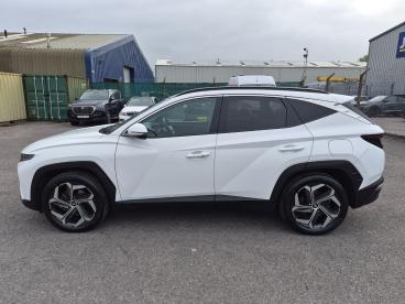 SPOTICAR Hyundai Tucson 1.6 T-gdi 13.8kwh Ultimate Auto 4wd Euro 6 (s/s) 5 Used Car - Suv Plug-in Hybrid White - Salisbury - 500632566_3