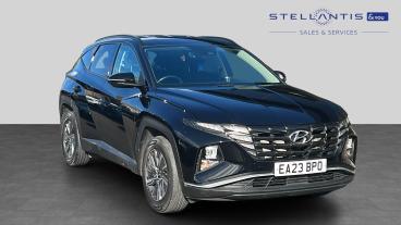SPOTICAR Hyundai Tucson 1.6 T-gdi Se Connect Euro 6 (s/s) 5dr Used Car - Suv Petrol Black - Sheffield - 1200640315_1