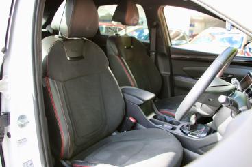SPOTICAR Hyundai Tucson 1.6 T-gdi N Line Euro 6 (s/s) 5dr Used Car - Suv Petrol White - Warwick - 1200643729_4
