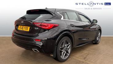 SPOTICAR Infiniti Q30 2.2d Premium Dct Euro 6 (s/s) 5dr Used Car - Saloon Diesel Blue - Liverpool - 1200553798_3