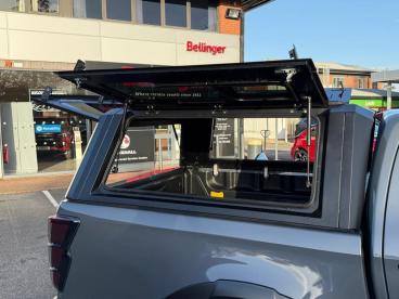 SPOTICAR Isuzu D-max V-cross Steel Edition Used Car - Pick-up Diesel Grey - Wantage - 1200554821_3