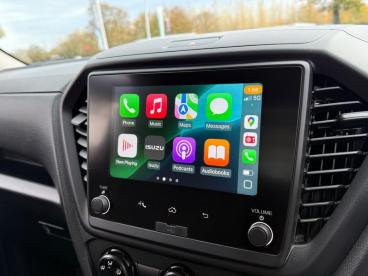 SPOTICAR Isuzu D-max 1.9 Td Utility Diff Lock 4wd Euro 6 (s/s) 2dr Used Car - Commercial Vehicle Diesel Green - Wantage - 1200556455_3