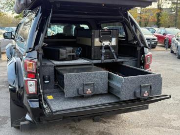 SPOTICAR Isuzu D-max 1.9 Td Arctic Trucks At35 Auto 4wd Euro 6 (s/s) 4d Used Car - Commercial Vehicle Diesel Black - Wantage - 1200559673_2