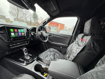 SPOTICAR Isuzu D-max 1.9 Td V-cross Commercial Auto 4wd Euro 6 (s/s) 4d Used Car - Commercial Vehicle Diesel Black - Wantage - 1200565669_2