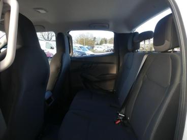 SPOTICAR Isuzu D-max 1.9 Td Utility Diff Lock 4wd Euro 6 (s/s) 4dr Used Car - Commercial Vehicle Diesel White - Devizes - 1200568365_4