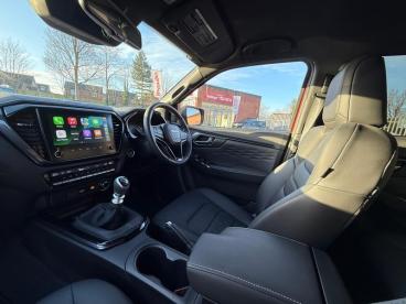 SPOTICAR Isuzu D-max 1.9 Td V-cross 4wd Euro 6 (s/s) 4dr Used Car - Commercial Vehicle Diesel Orange - Wantage - 1200568997_5