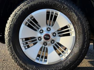 SPOTICAR Isuzu D-max 1.9 Td Dl20 Auto 4wd Euro 6 (s/s) 4dr Used Car - Commercial Vehicle Diesel Grey - Wantage - 1200570135_4