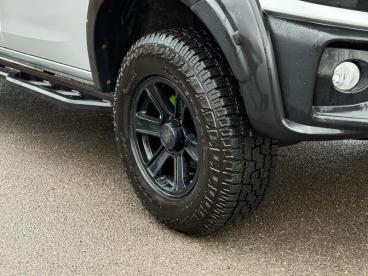 SPOTICAR Isuzu D-max  Used Car - Commercial Vehicle Diesel Silver - Wantage - 1200571201_3