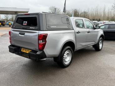 SPOTICAR Isuzu D-max 1.9 Td Utility Diff Lock 4wd Euro 6 (s/s) 4dr Used Car - Commercial Vehicle Diesel  - Wantage - 1200571202_5