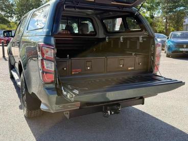 SPOTICAR Isuzu D-max 1.9 Td V-cross Auto 4wd Euro 6 (s/s) 4dr Used Car - Commercial Vehicle Diesel Green - Wantage - 1200571205_5