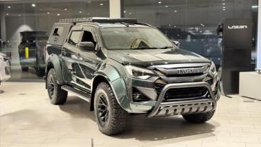 SPOTICAR Isuzu D-max 1.9 Td Arctic Trucks At35 Auto 4wd Euro 6 (s/s) 4d Used Car - Commercial Vehicle Diesel Green - Wantage - 1200573554_2