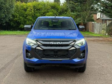 SPOTICAR Isuzu D-max 1.9 Td V-cross Auto 4wd Euro 6 (s/s) 4dr Used Car - Commercial Vehicle Diesel Blue - Luton - 1200594539_2