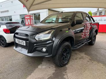 SPOTICAR Isuzu D-max 1.9 Td Xtr Nav+ 4wd Euro 6 4dr Used Car - Commercial Vehicle Diesel Black - Luton - 1200594543_3