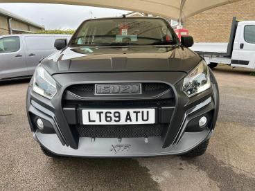 SPOTICAR Isuzu D-max 1.9 Td Xtr Nav+ 4wd Euro 6 4dr Used Car - Commercial Vehicle Diesel Black - Luton - 1200594543_4