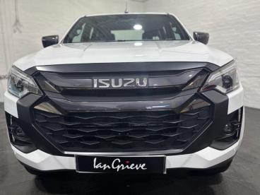SPOTICAR Isuzu D-max 1.9 Td V-cross 4wd Euro 6 (s/s) 4dr Used Car - Commercial Vehicle Diesel White - Falkirk - 1200596720_5