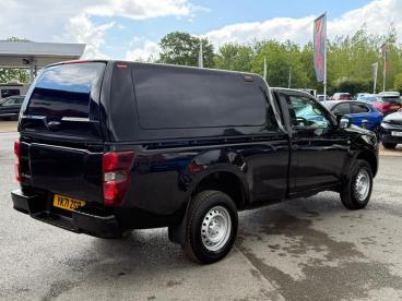 SPOTICAR Isuzu D-max 1.9 Td Utility 4wd Euro 6 (s/s) 2dr Used Car - Commercial Vehicle Diesel Black - Wantage - 1200599320_3