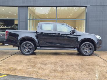 SPOTICAR Isuzu D-max 1.9 Td V-cross 4wd Euro 6 (s/s) 4dr Used Car - Commercial Vehicle Diesel Black - Norwich - 1200619689_2