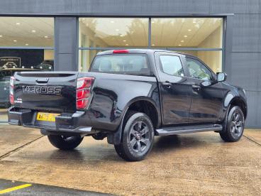 SPOTICAR Isuzu D-max 1.9 Td V-cross 4wd Euro 6 (s/s) 4dr Used Car - Commercial Vehicle Diesel Black - Norwich - 1200619689_3