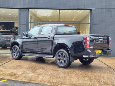 SPOTICAR Isuzu D-max 1.9 Td V-cross 4wd Euro 6 (s/s) 4dr Used Car - Commercial Vehicle Diesel Black - Norwich - 1200619689_5