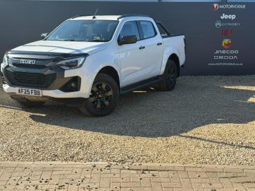 SPOTICAR Isuzu D-max 1.9 Td V-cross Auto 4wd Euro 6 (s/s) 4dr Used Car - Commercial Vehicle Diesel White - Kings Lynn - 1200622177_3