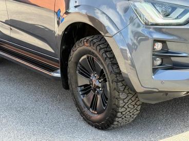 SPOTICAR Isuzu D-max 1.9 Td V-cross Auto 4wd Euro 6 (s/s) 4dr Used Car - Commercial Vehicle Diesel Grey - Wantage - 1200626128_2