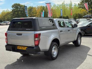 SPOTICAR Isuzu D-max 1.9 Td Utility Diff Lock 4wd Euro 6 (s/s) 4dr Used Car - Commercial Vehicle Diesel Silver - Wantage - 1200626134_5