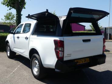 SPOTICAR Isuzu D-max 1.9 Td Utility Diff Lock 4wd Euro 6 (s/s) 4dr Used Car - Commercial Vehicle Diesel White - Devizes - 1200627860_2