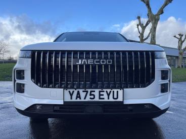 SPOTICAR Jaecoo 7 J7 1.5t Shs 18.3kwh Luxury Auto Euro 6 (s/s) 5dr Used Car - Suv Plug-in Hybrid White - Swansea - 1200567447_2