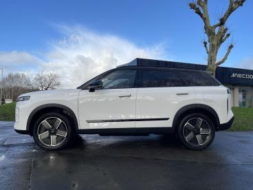 SPOTICAR Jaecoo 7 J7 1.5t Shs 18.3kwh Luxury Auto Euro 6 (s/s) 5dr Used Car - Suv Plug-in Hybrid White - Swansea - 1200567447_5