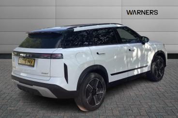 SPOTICAR Jaecoo 7 J7 1.5t Shs 18.3kwh Luxury Auto Euro 6 (s/s) 5dr Used Car - Suv Plug-in Hybrid White - Gloucester - 1200597259_4