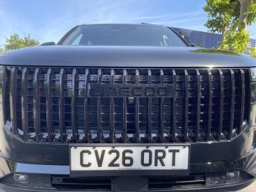 SPOTICAR Jaecoo 7 J7 1.5t Shs 18.3kwh Black Luxury Auto Euro 6 (s/s) 5d Used Car - Suv Plug-in Hybrid Black - Swansea - 1200620493_4