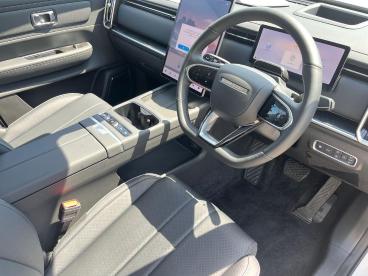 SPOTICAR Jaecoo 7 J7 1.5t Shs 18.3kwh Luxury Auto Euro 6 (s/s) 5dr Used Car - Suv Plug-in Hybrid White - Barnsley - 1200631579_5