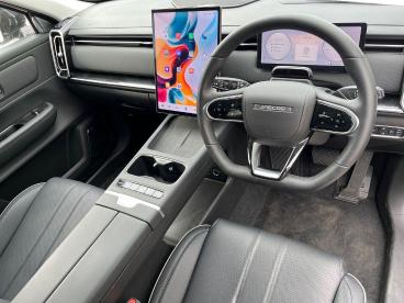 SPOTICAR Jaecoo 7 J7 1.5t Shs 18.3kwh Luxury Auto Euro 6 (s/s) 5dr Used Car - Suv Plug-in Hybrid White - Lincoln - 1200632326_5