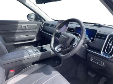 SPOTICAR Jaecoo 7 J7 1.5t Shs 18.3kwh Luxury Auto Euro 6 (s/s) 5dr Used Car - Suv Plug-in Hybrid White - Sheffield - 1200633058_5