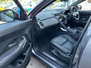 SPOTICAR Jaguar E-pace 2.0 D165 Mhev R-dynamic S Auto Awd Euro 6 (s/s) 5d Used Car - Suv Diesel Grey - Peterborough - 1200622040_2