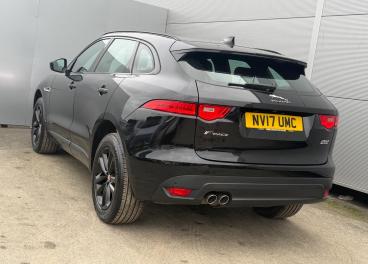 SPOTICAR Jaguar F-pace 2.0 D180 R-sport Auto Awd Euro 6 (s/s) 5dr Used Car - Suv Diesel Black - Darlington - 1200570816_3